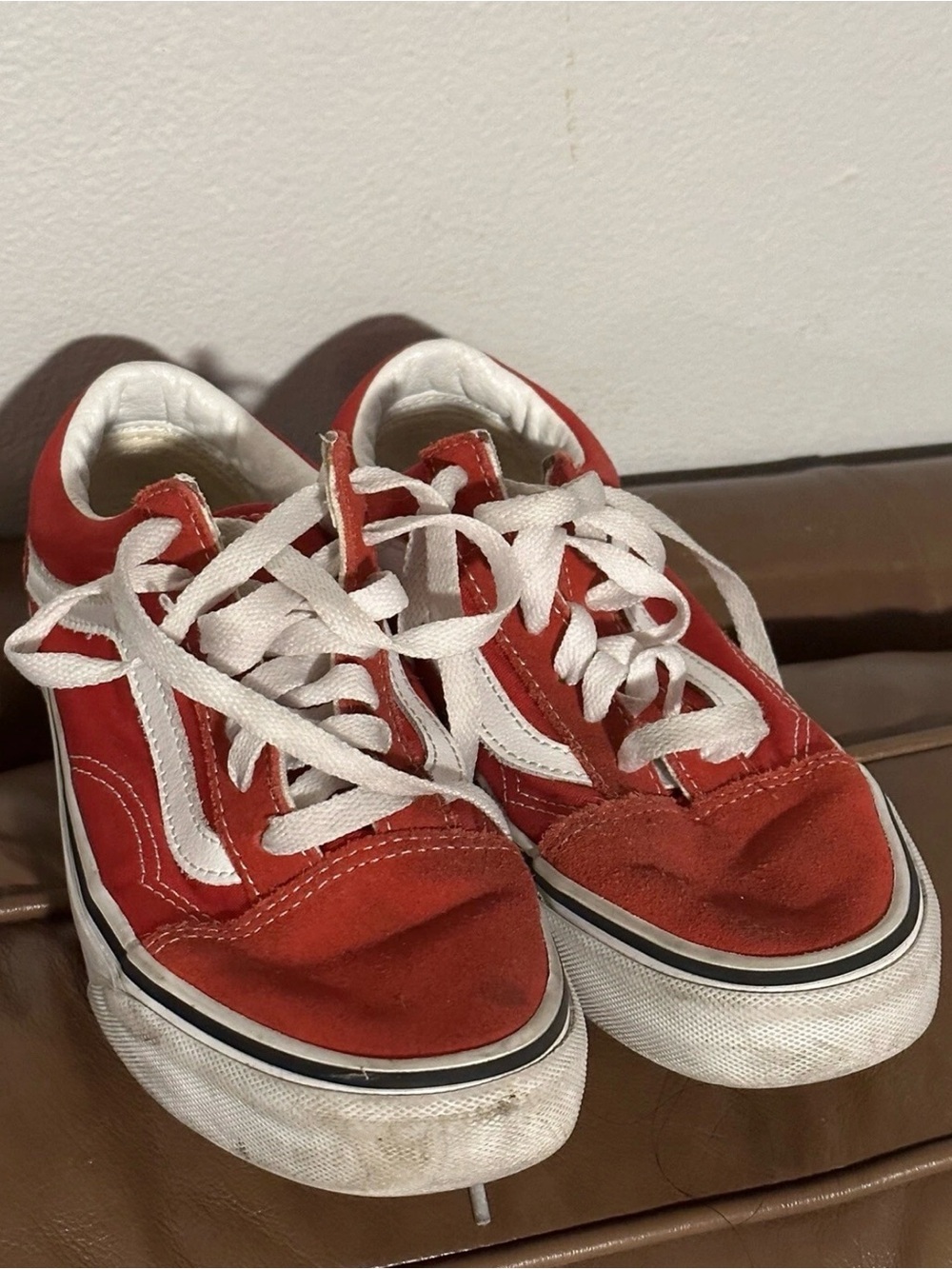 Kids Red Vans Low-Top Skate Sneakers with White Stripe size Youth 3.5